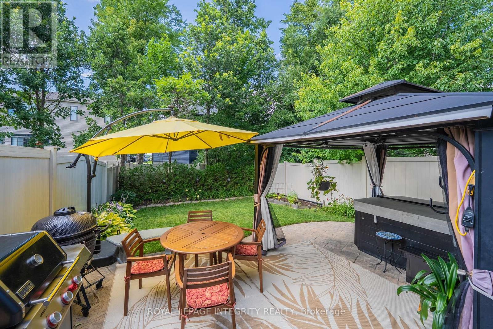 355 Celtic Ridge Crescent, Ottawa, ON - Outdoor With Deck Patio Veranda