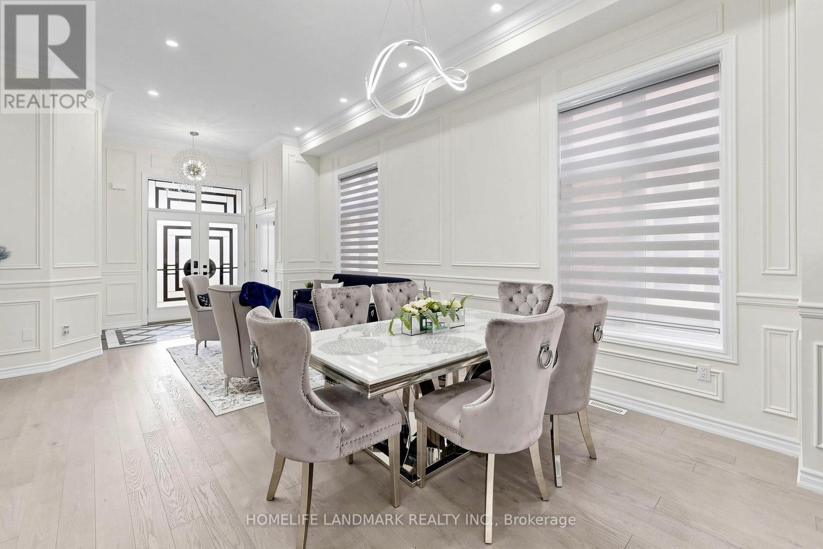 45 Morley Crescent, Whitby, ON - Indoor Photo Showing Dining Room