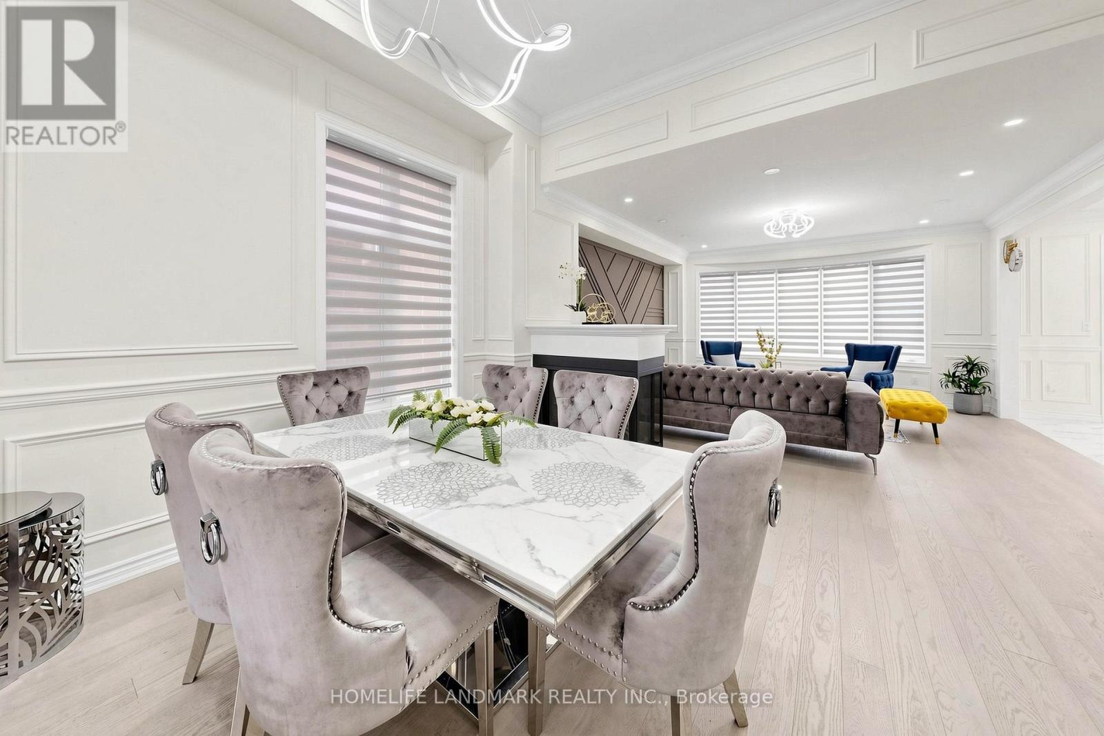 45 Morley Crescent, Whitby, ON - Indoor Photo Showing Dining Room