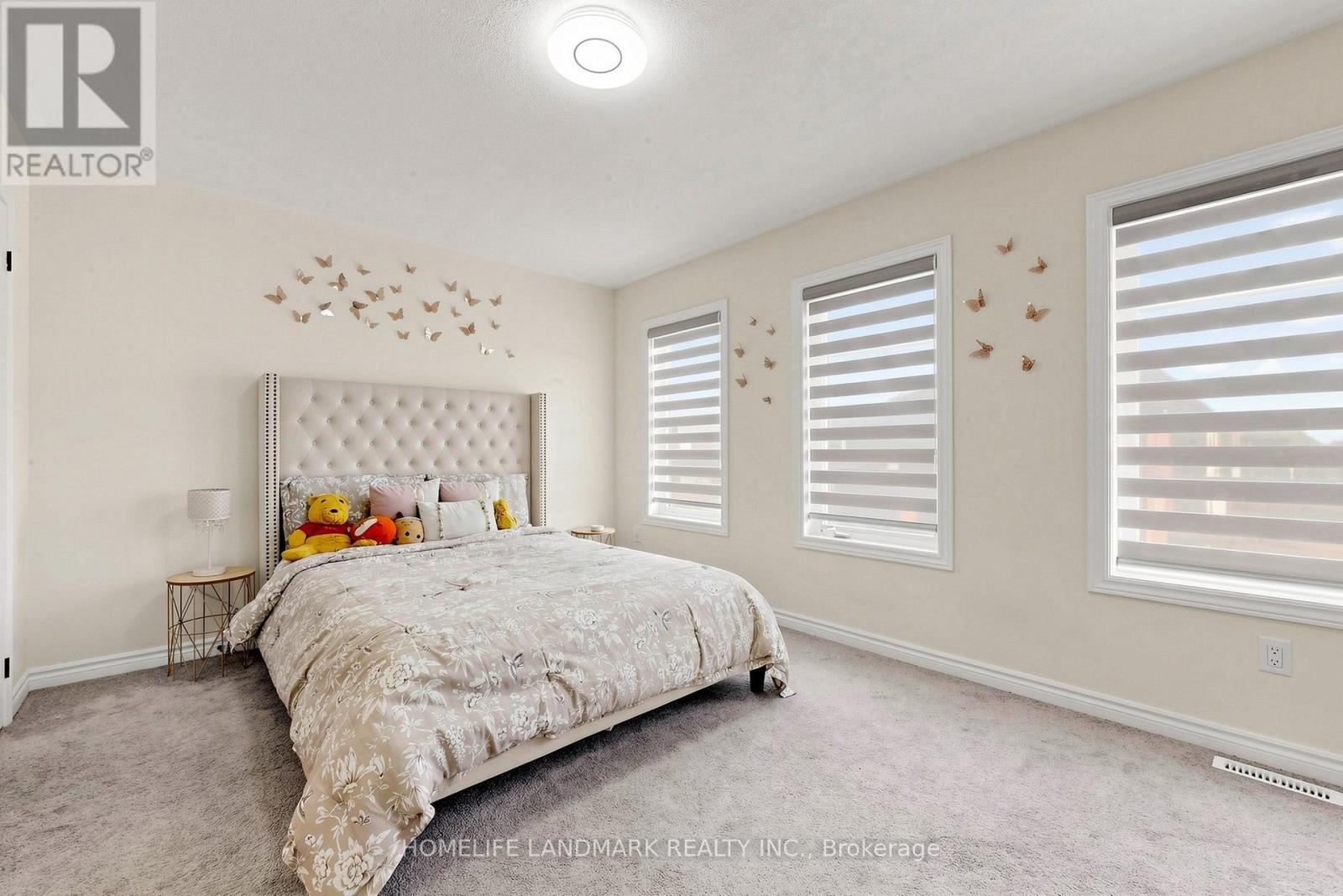 45 Morley Crescent, Whitby, ON - Indoor Photo Showing Bedroom