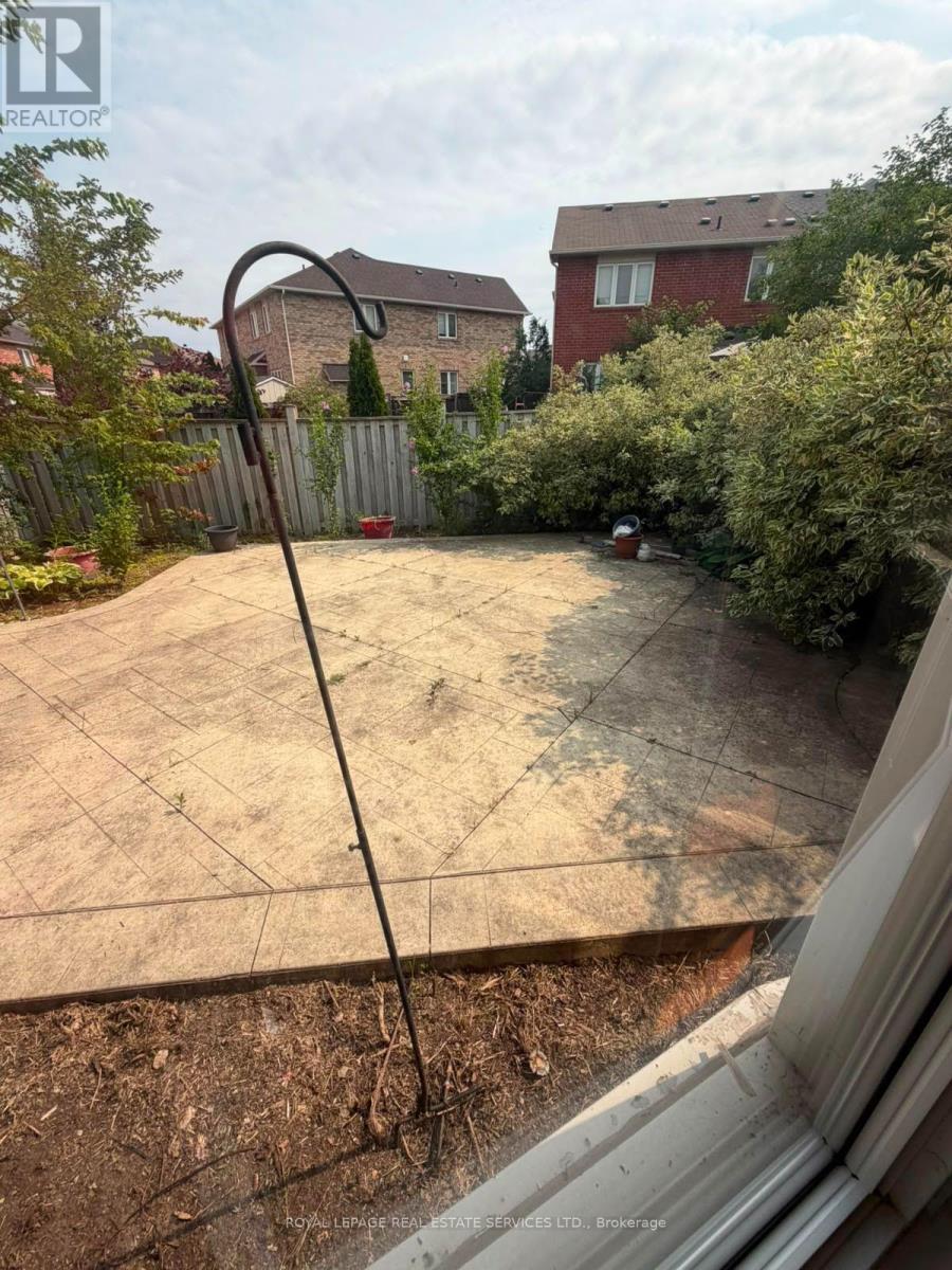 697 Scott Boulevard, Milton, ON - Outdoor