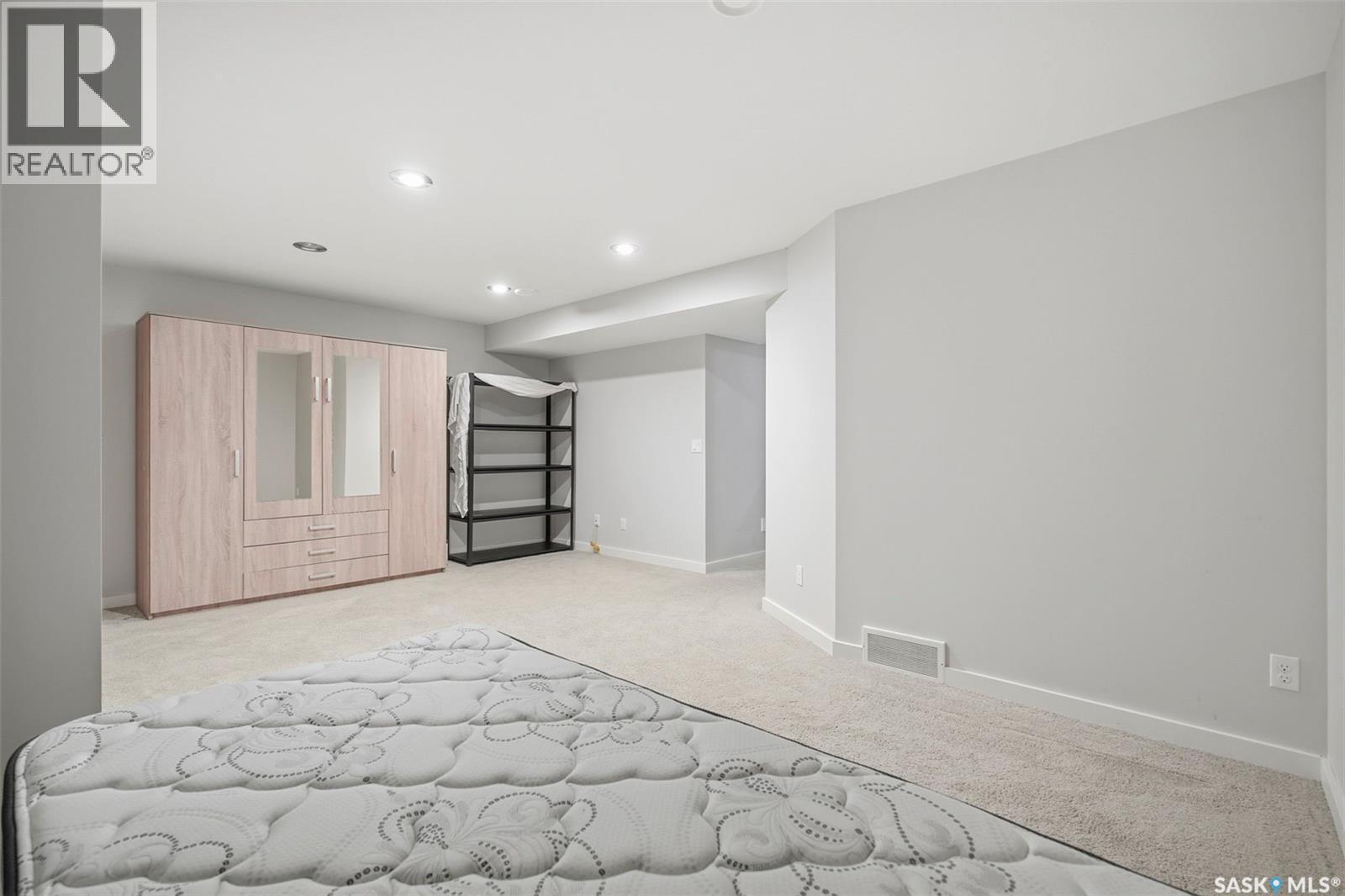 316 1303 Paton Crescent, Saskatoon, SK - Indoor