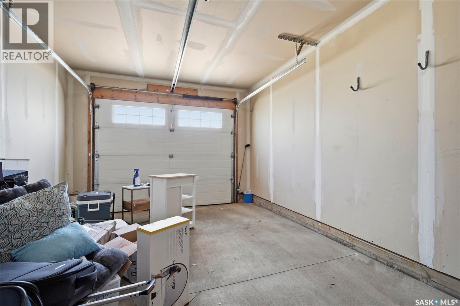 316 1303 Paton Crescent, Saskatoon, SK - Indoor Photo Showing Garage
