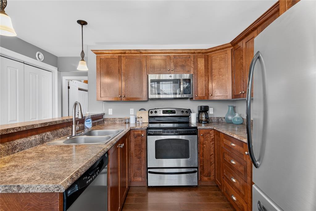 61 Payette Street, Gander, NL - Indoor Photo Showing Kitchen With Double Sink