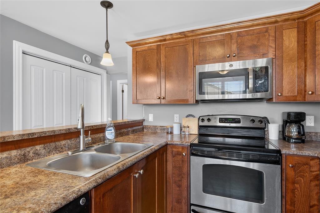 61 Payette Street, Gander, NL - Indoor Photo Showing Kitchen With Double Sink