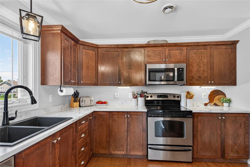 61 Payette Street, Gander, NL - Indoor Photo Showing Kitchen With Double Sink
