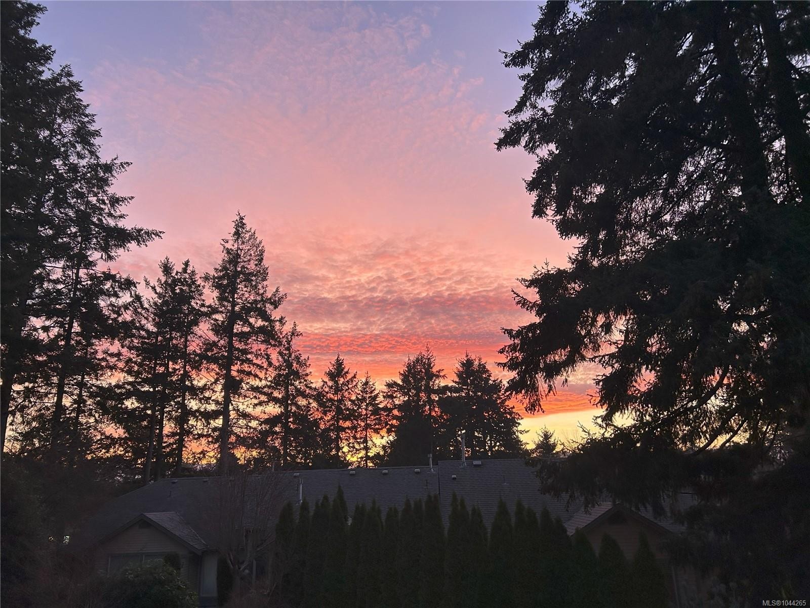 1937 Cougar Cres, Comox, BC