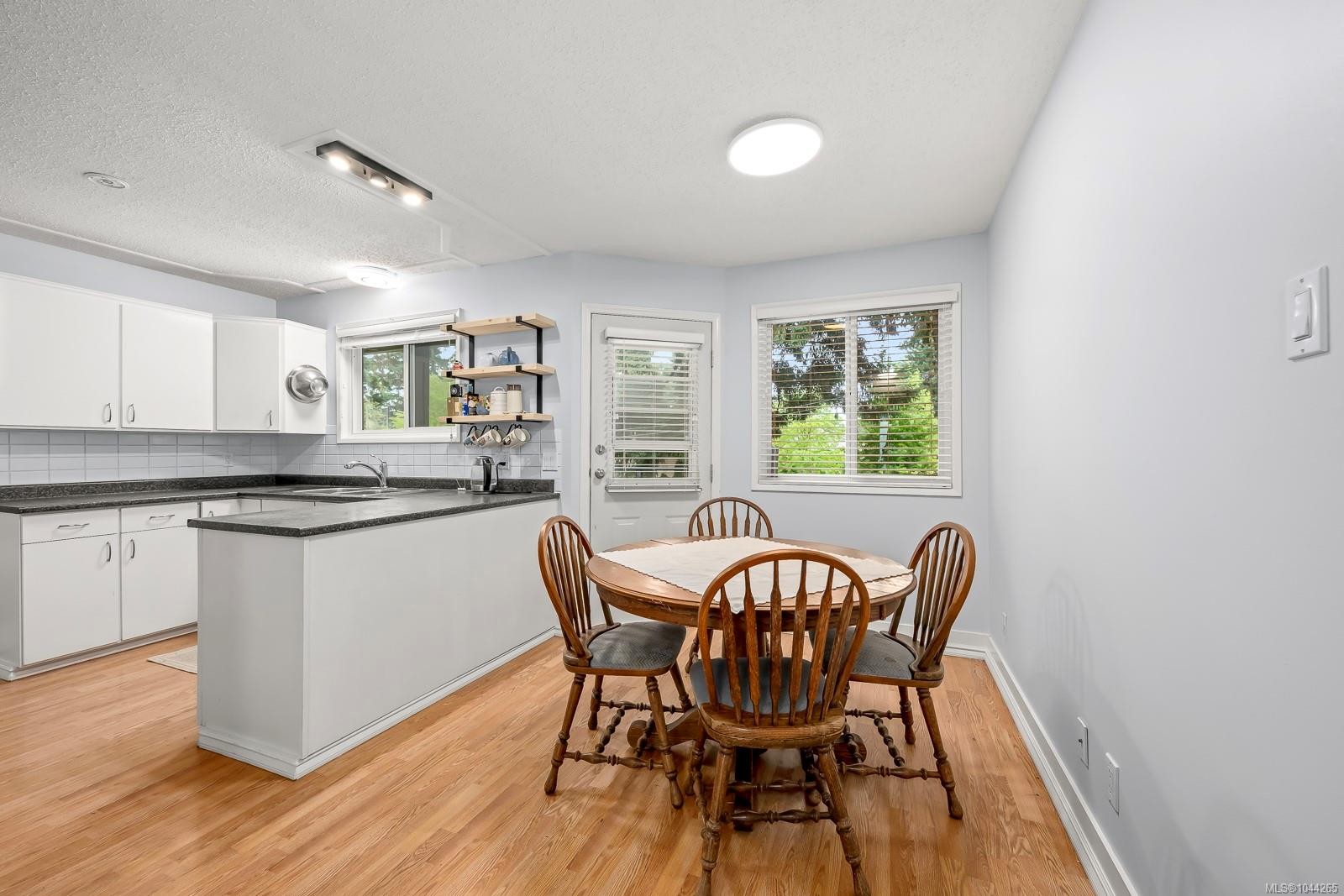 1937 Cougar Cres, Comox, BC