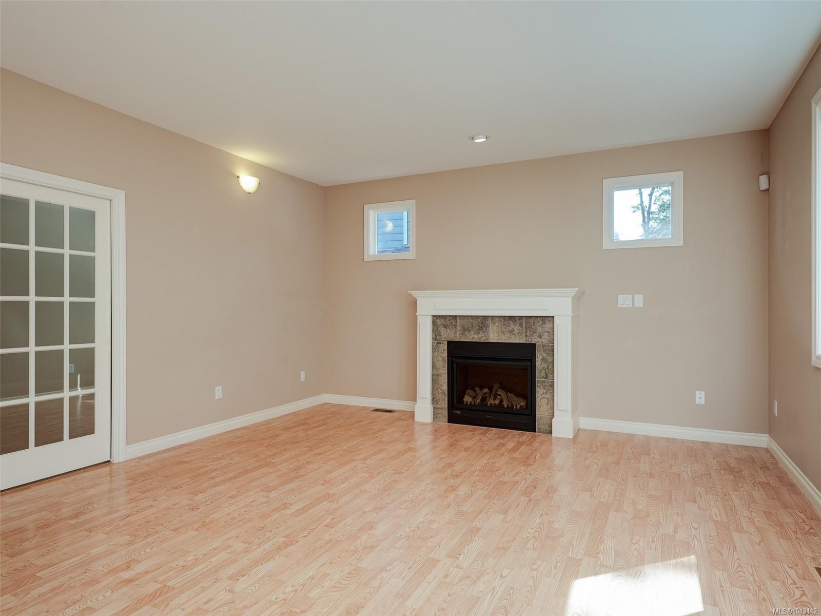 809 Rogers Way, Saanich, BC