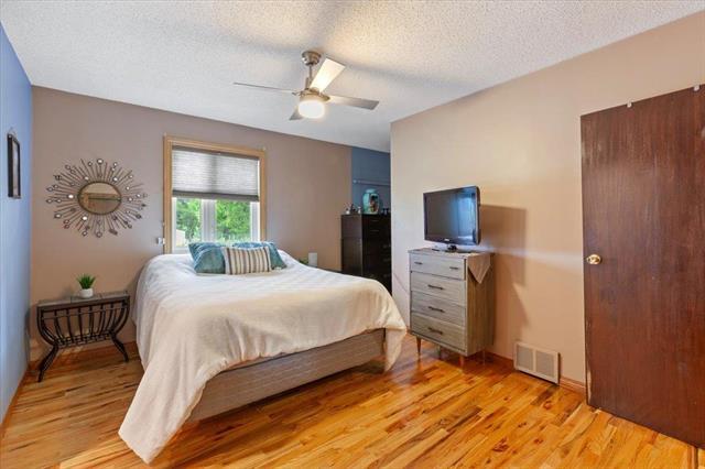 239 Main St, Carrick, MB - Indoor Photo Showing Bedroom