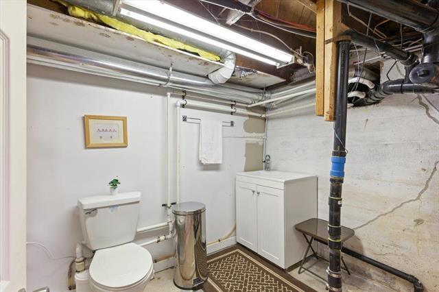 239 Main St, Carrick, MB - Indoor
