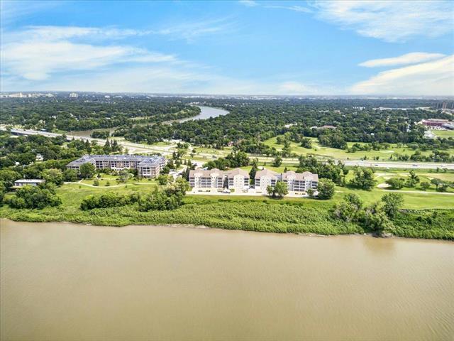 108-60 Dunkirk Dr, Winnipeg, MB - Outdoor With View