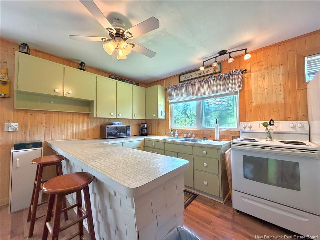 10 River Edge, Middle River, NB