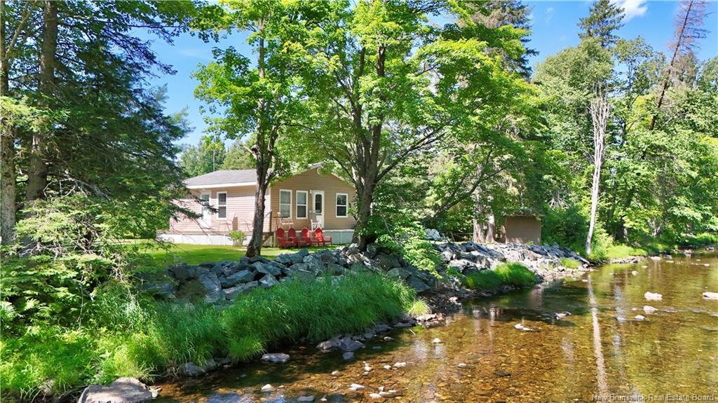 10 River Edge, Middle River, NB