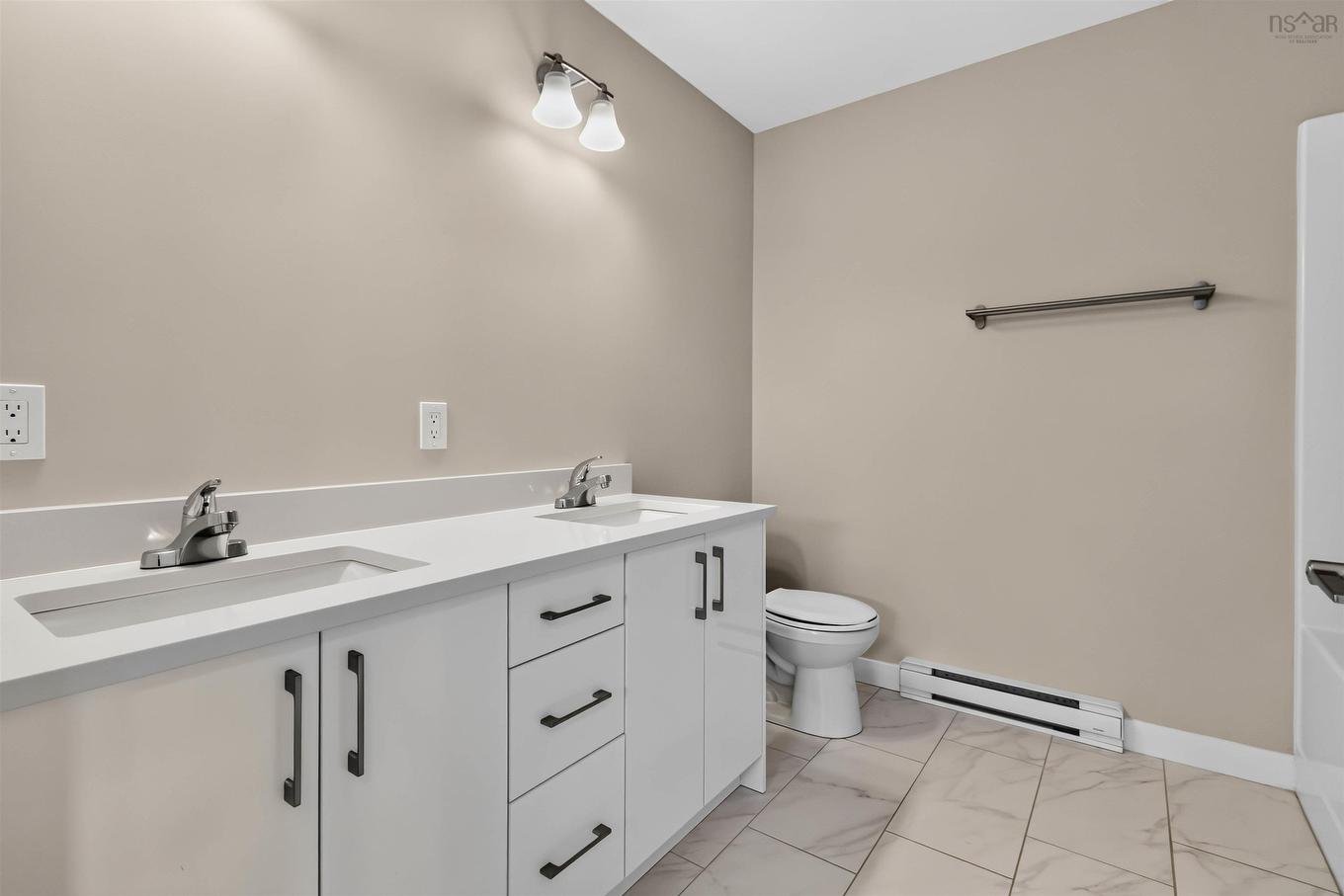147 Cortland Ridge, Halifax, NS - Indoor Photo Showing Bathroom