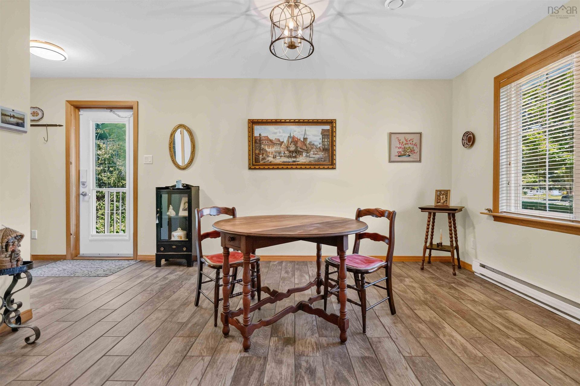 32 Pinecrest Boulevard, Bridgewater, NS - Indoor Photo Showing Dining Room
