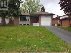 18 MANOR CRESCENT Quinte West, ON K8V 3Z7