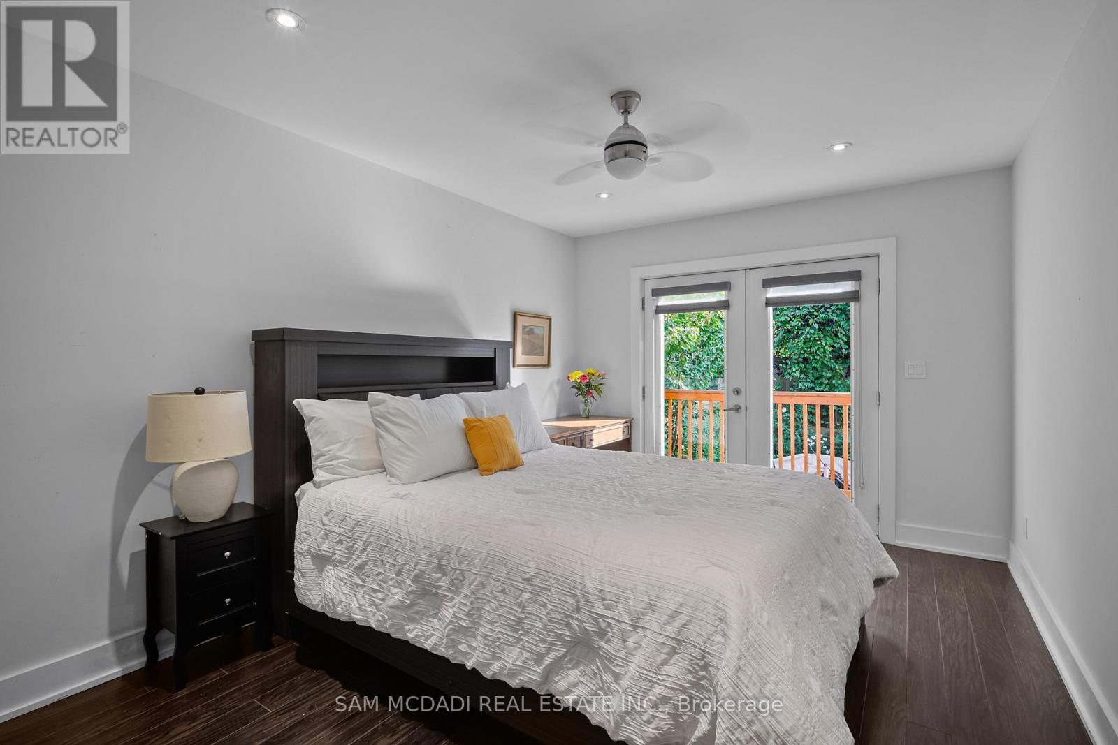 30 Maple Avenue N, Mississauga, ON - Indoor Photo Showing Bedroom