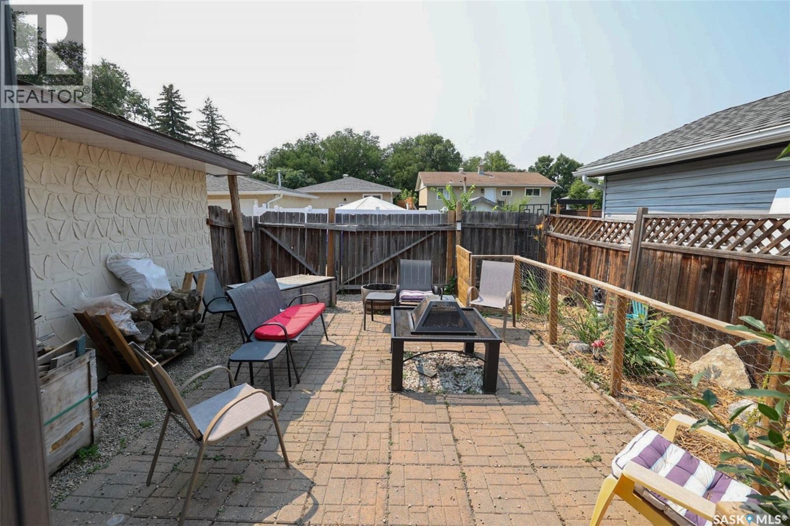 86 Straub Crescent, Regina, SK - Outdoor With Deck Patio Veranda With Exterior
