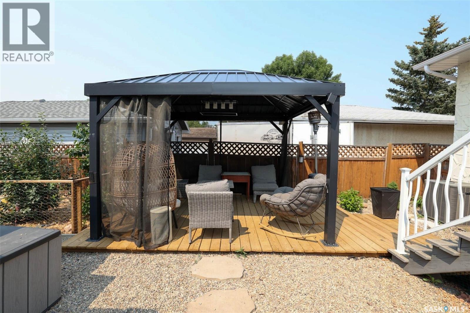 86 Straub Crescent, Regina, SK - Outdoor With Exterior