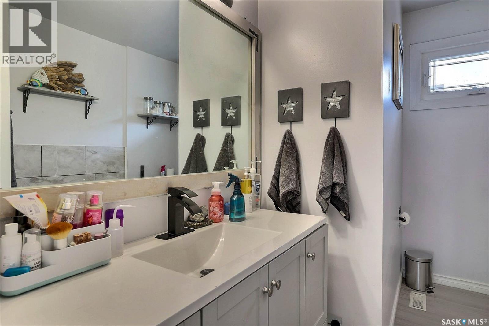 86 Straub Crescent, Regina, SK - Indoor Photo Showing Bathroom