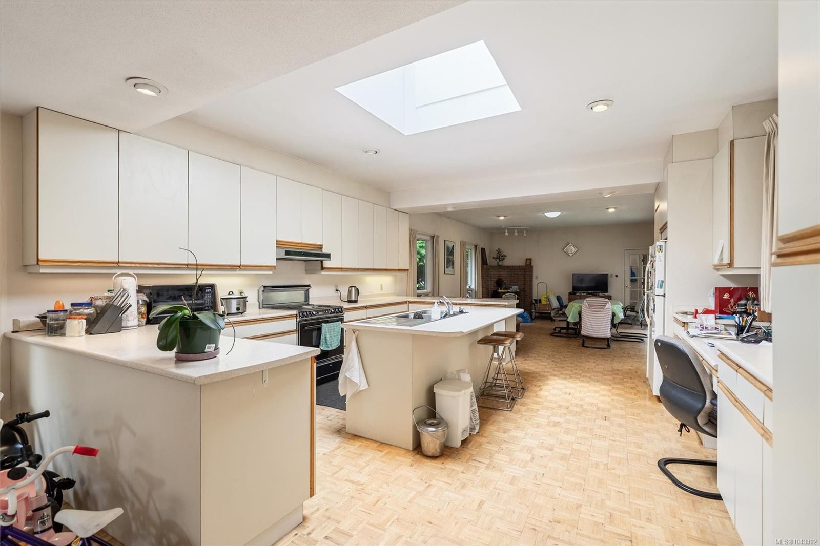 2168 Esplanade, Oak Bay, BC