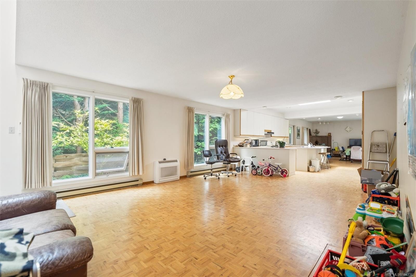 2168 Esplanade, Oak Bay, BC