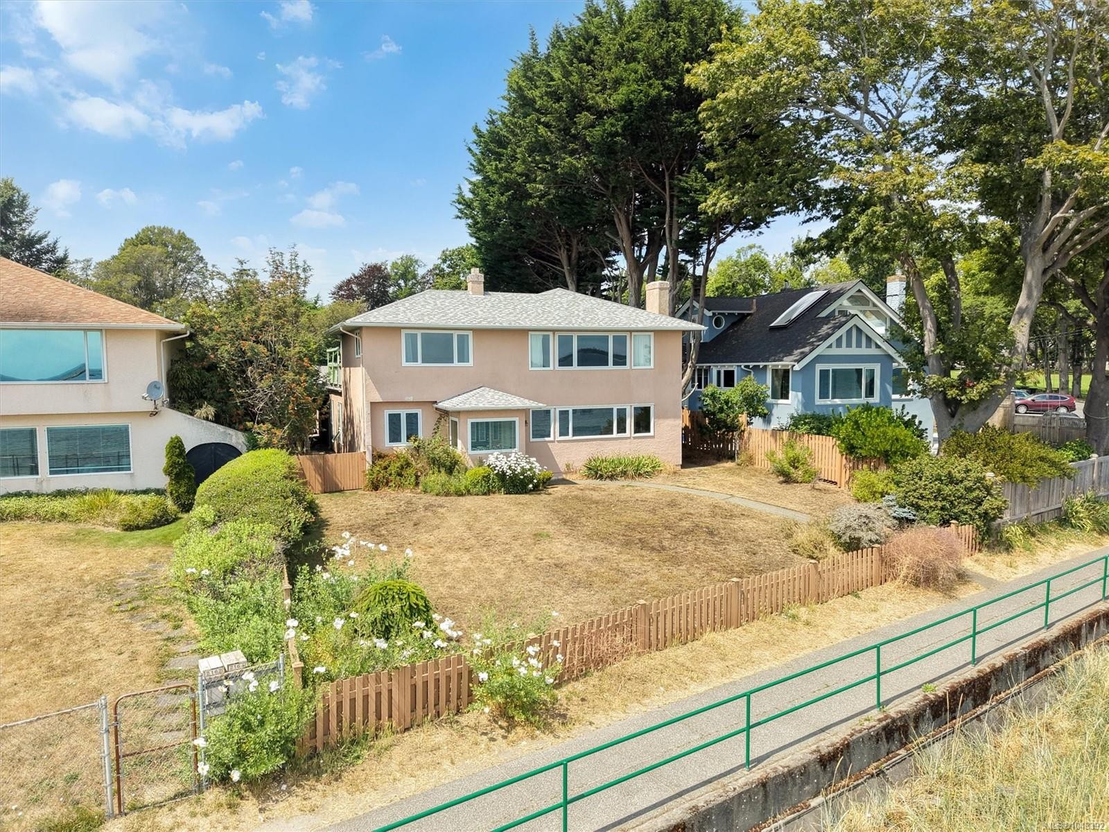 2168 Esplanade, Oak Bay, BC