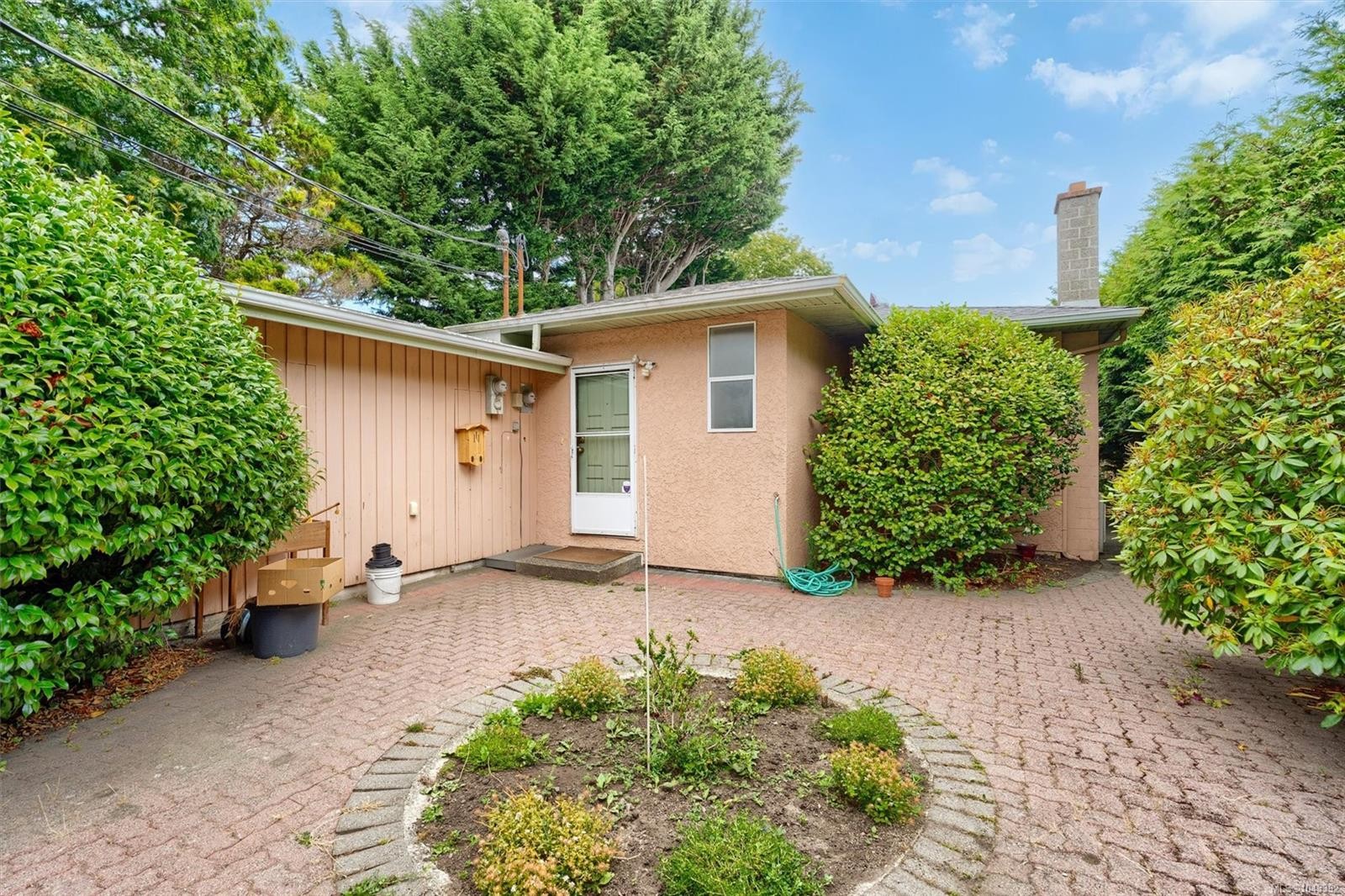 2168 Esplanade, Oak Bay, BC