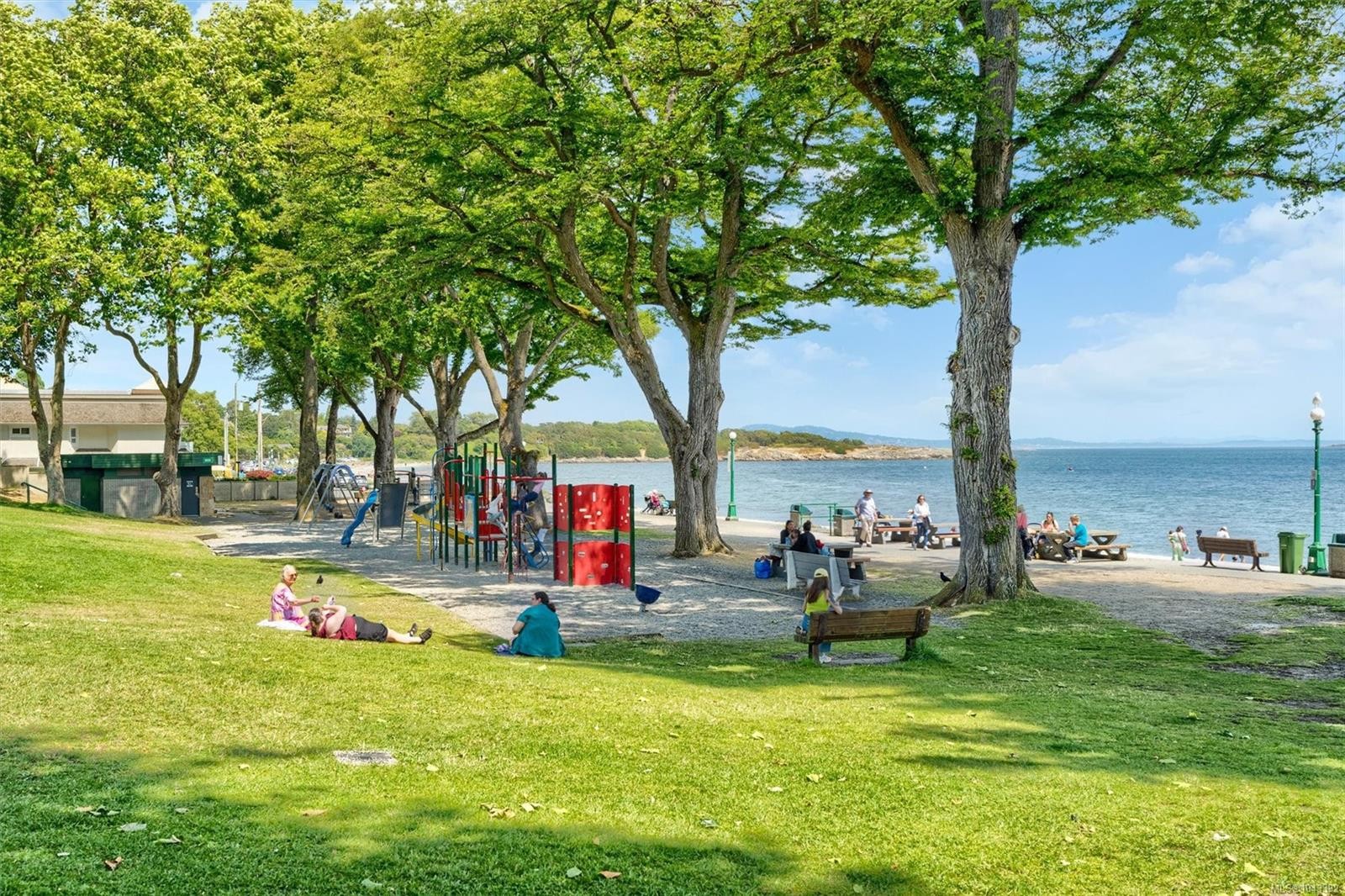 2168 Esplanade, Oak Bay, BC