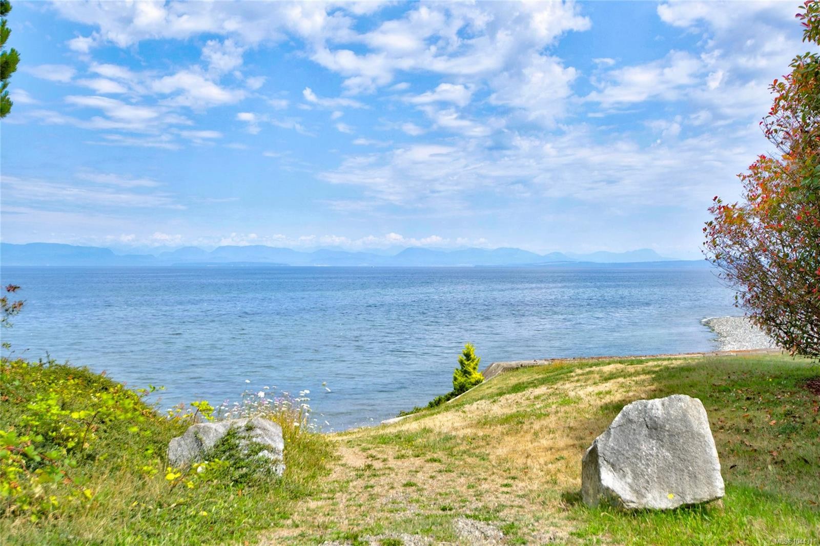 1791 Astra Rd, Comox, BC