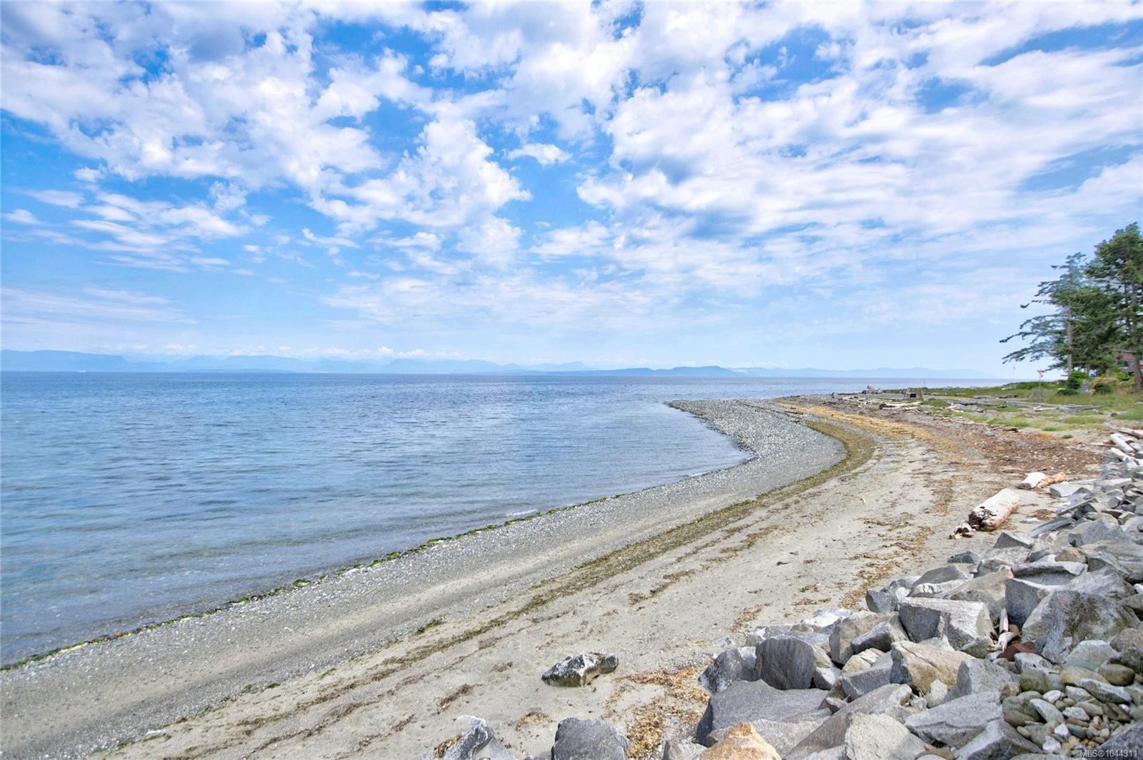 1791 Astra Rd, Comox, BC