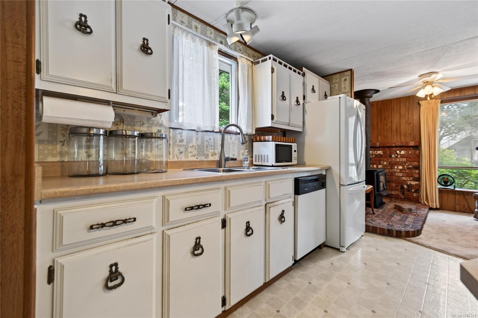 1791 Astra Rd, Comox, BC