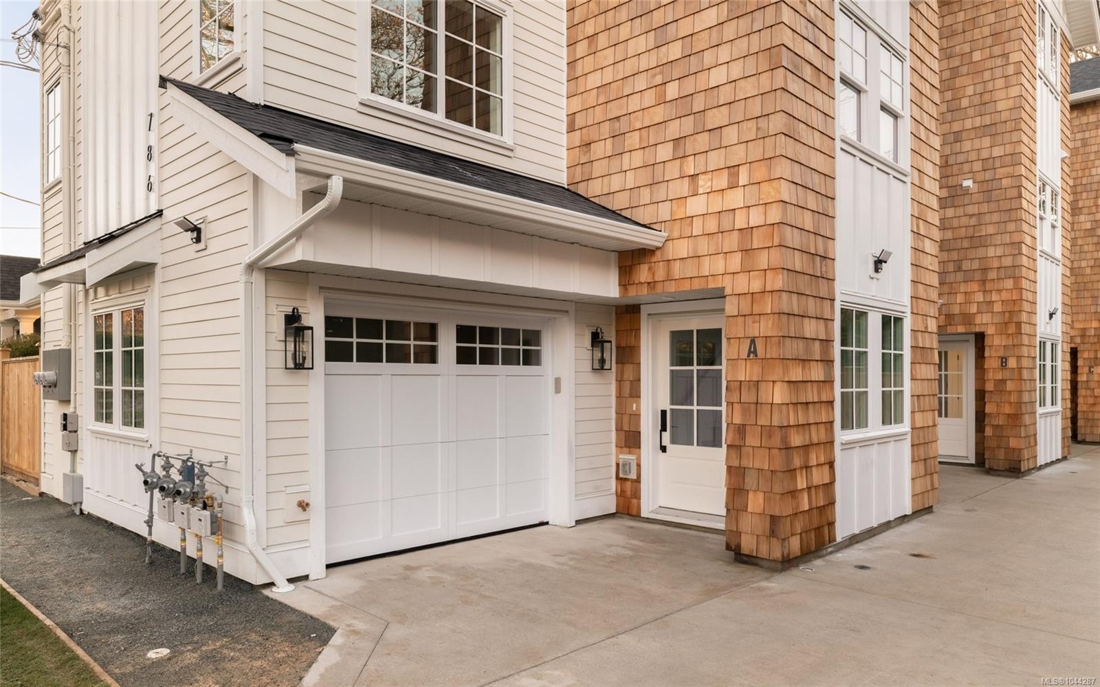 #A-786 St. Patrick St, Oak Bay, BC