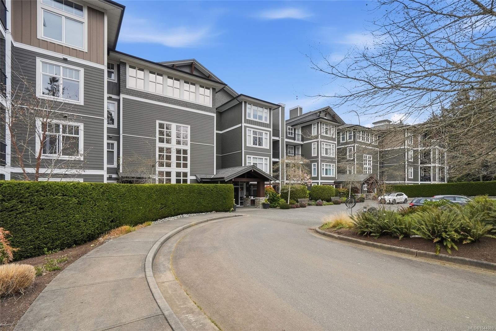 #101-1325 Cape Cod Dr, Parksville, BC - Outdoor With Facade