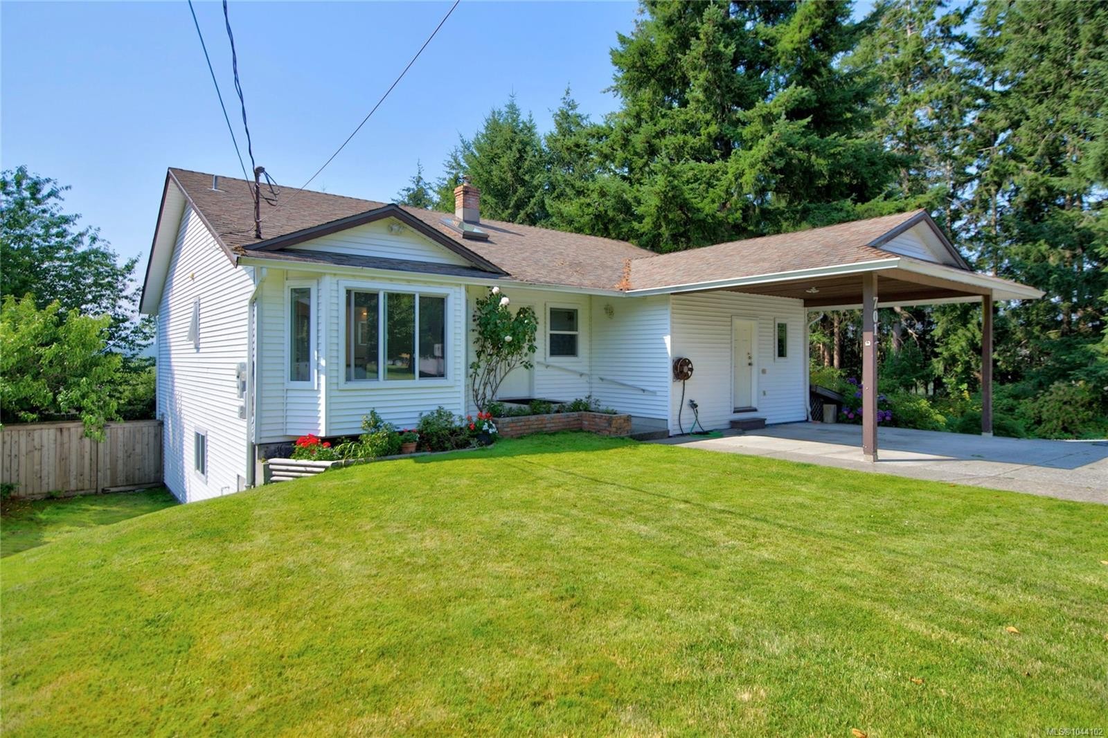 701 Glenalan Rd, Campbell River, BC