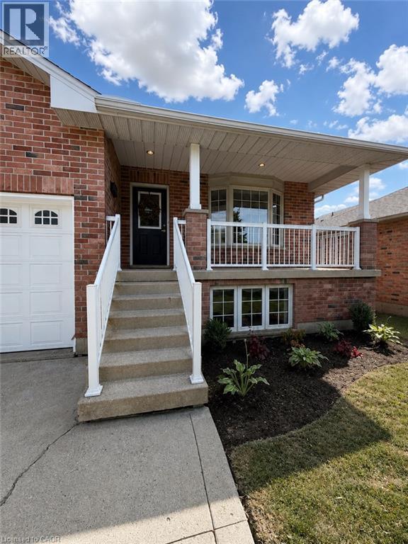 7 Spitfire Drive, Mount Hope, ON - Outdoor With Deck Patio Veranda
