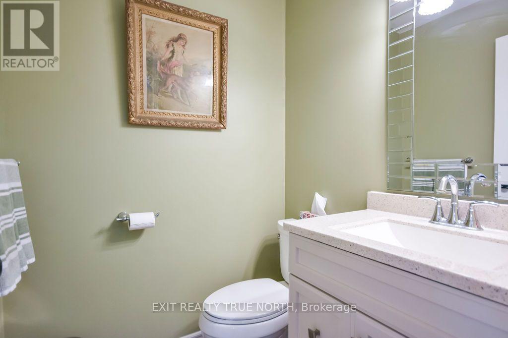 3889 Baseline Road, Springwater, ON - Indoor Photo Showing Bathroom