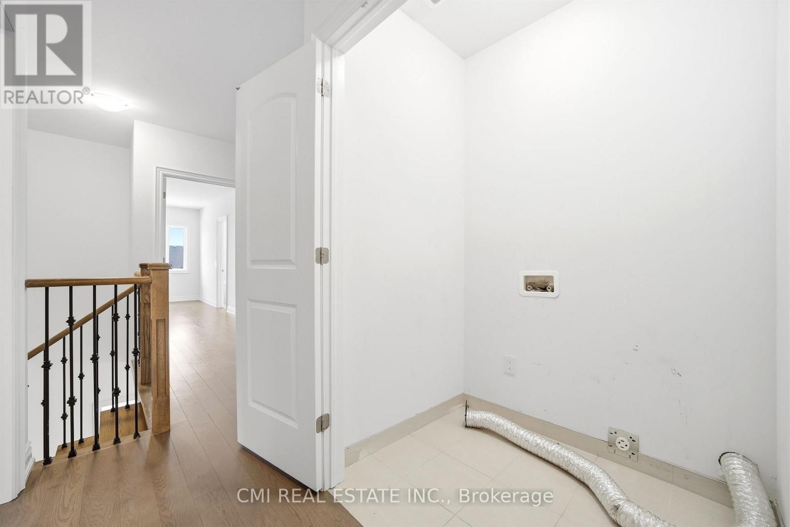 125 Raspberry Ridge Avenue, Caledon, ON - Indoor Photo Showing Other Room