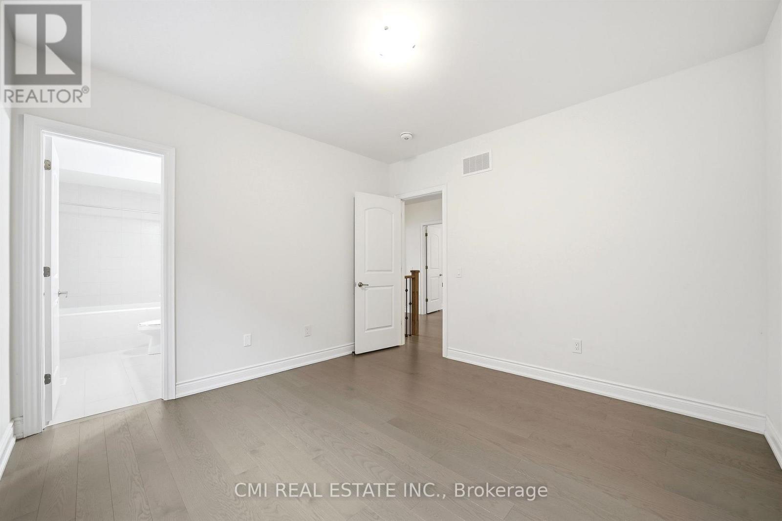125 Raspberry Ridge Avenue, Caledon, ON - Indoor Photo Showing Other Room