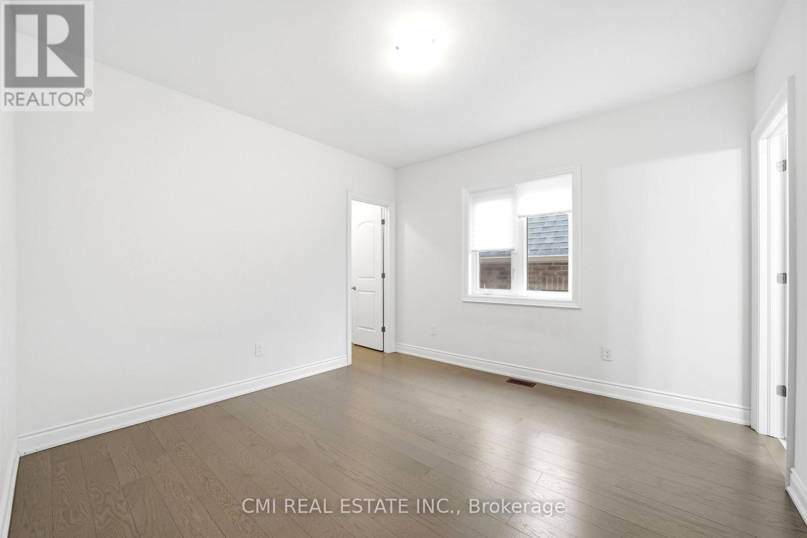 125 Raspberry Ridge Avenue, Caledon, ON - Indoor Photo Showing Other Room