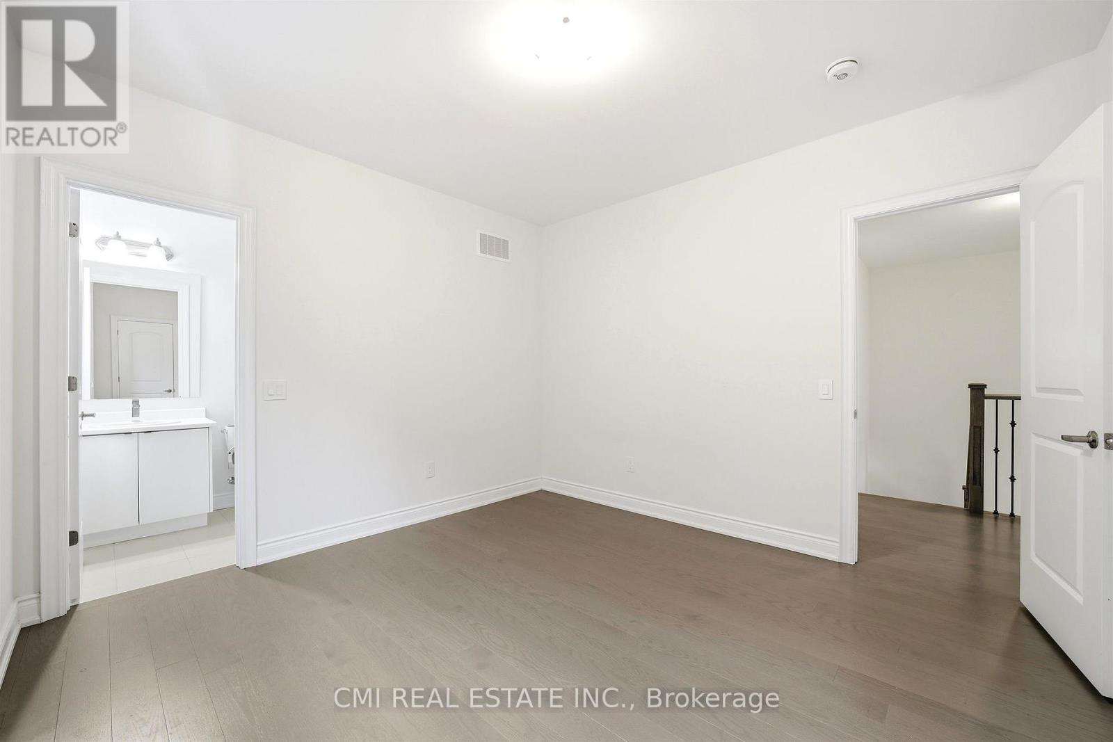 125 Raspberry Ridge Avenue, Caledon, ON - Indoor Photo Showing Other Room