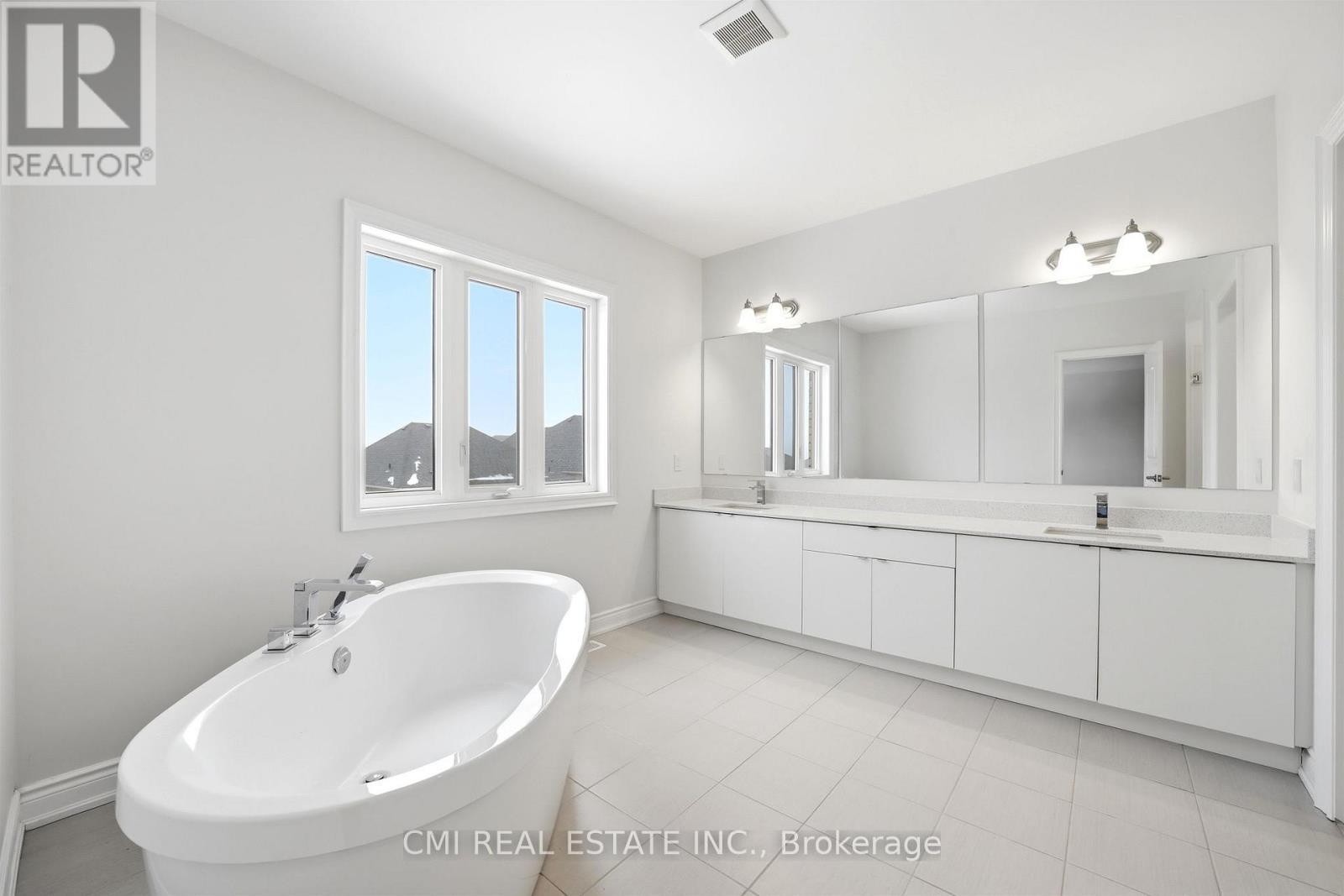 125 Raspberry Ridge Avenue, Caledon, ON - Indoor Photo Showing Bathroom