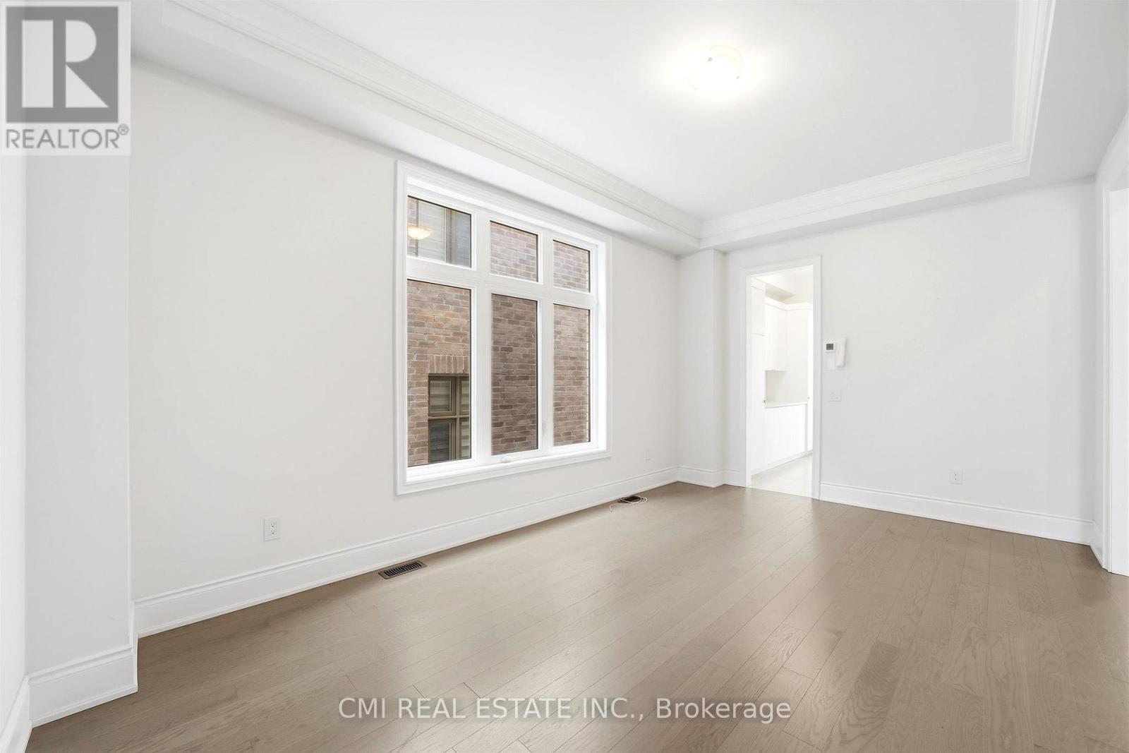 125 Raspberry Ridge Avenue, Caledon, ON - Indoor Photo Showing Other Room