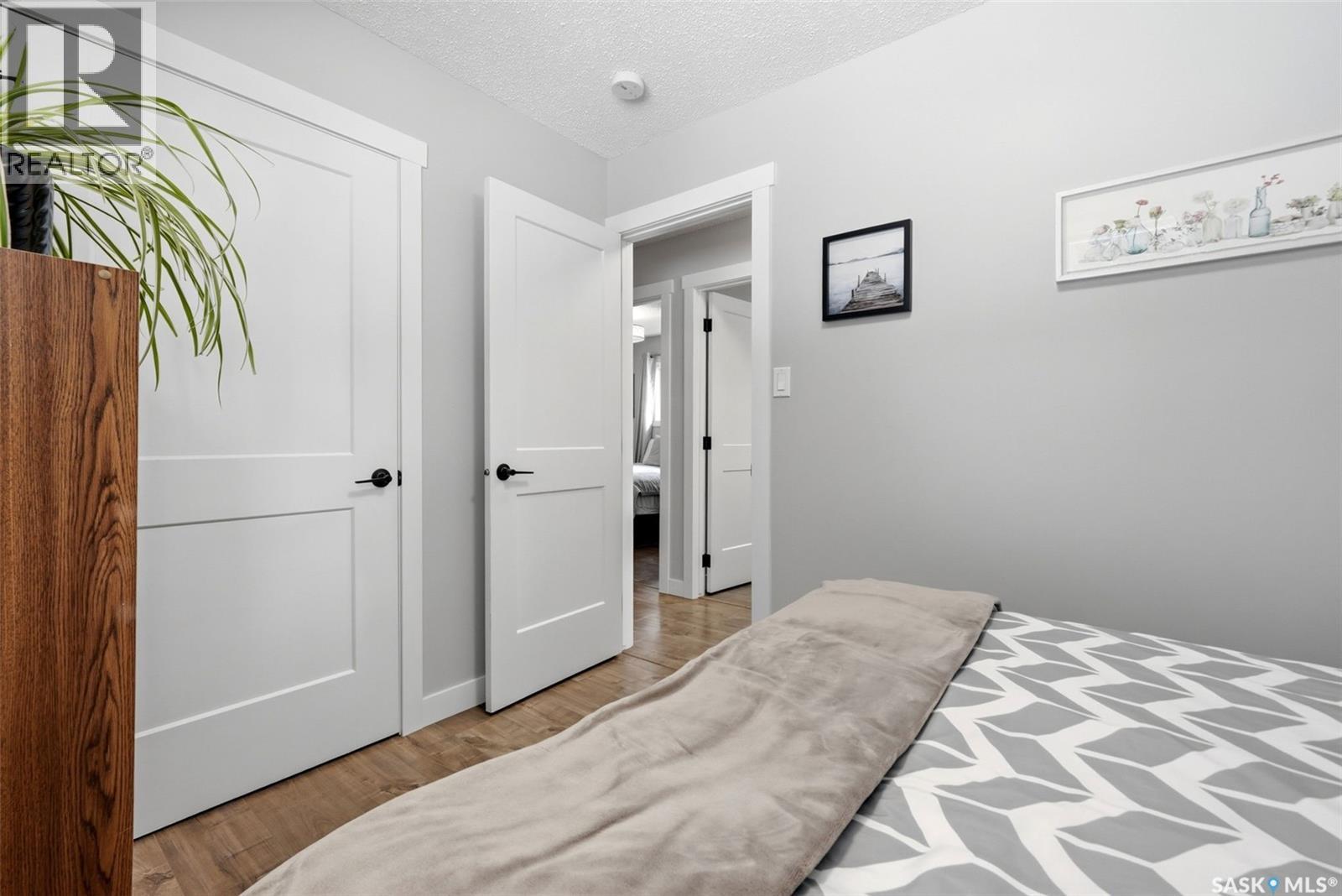 1566 Grosvenor Street, Regina, SK - Indoor Photo Showing Bedroom