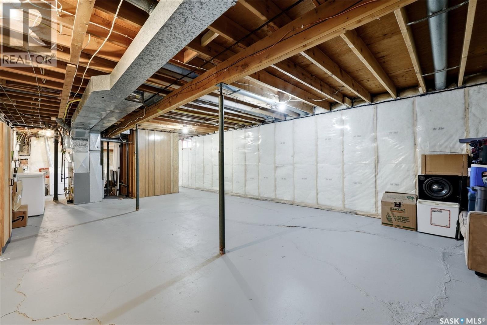 1566 Grosvenor Street, Regina, SK - Indoor Photo Showing Basement