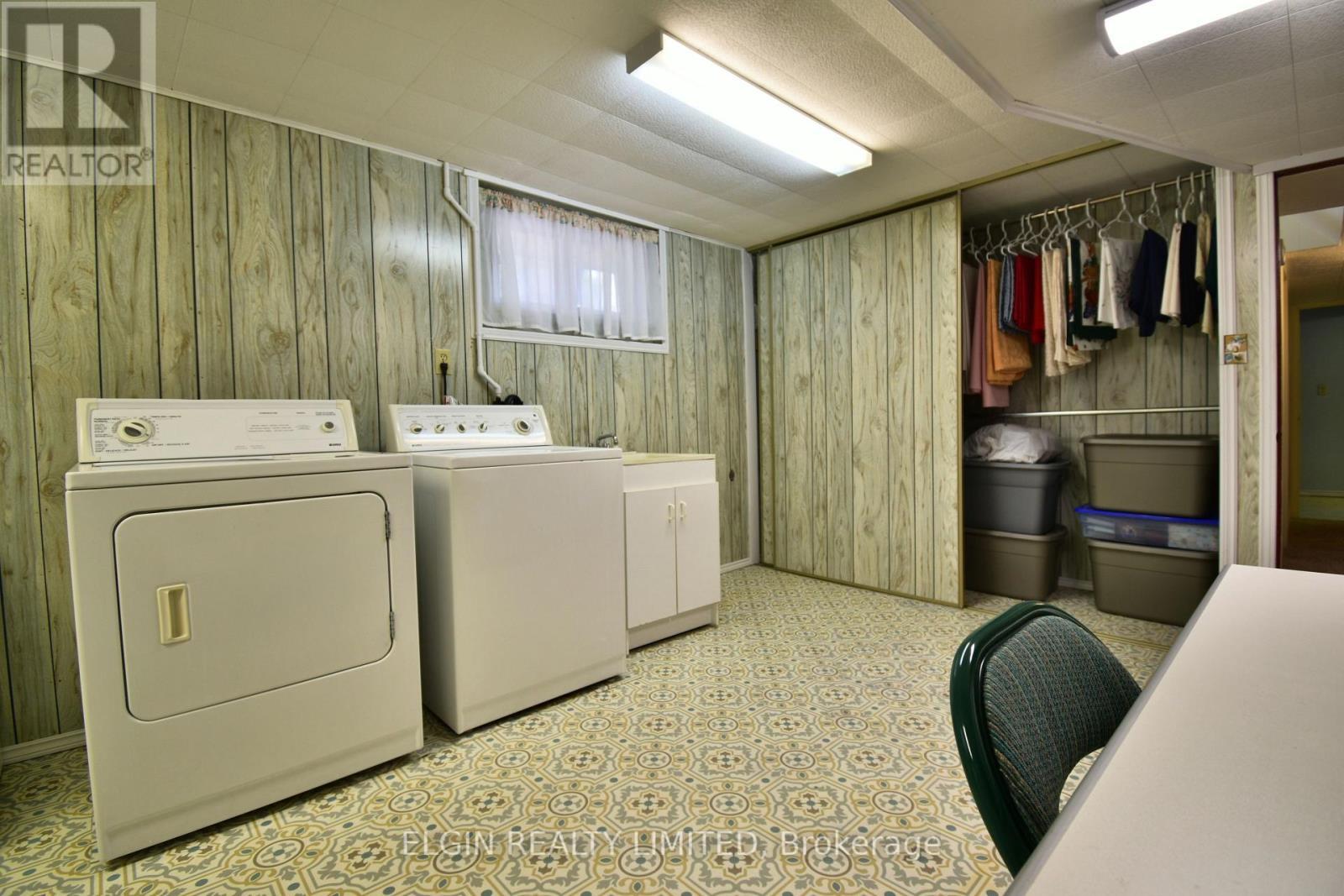 18 Pullen Avenue, St. Thomas, ON - Indoor Photo Showing Laundry Room