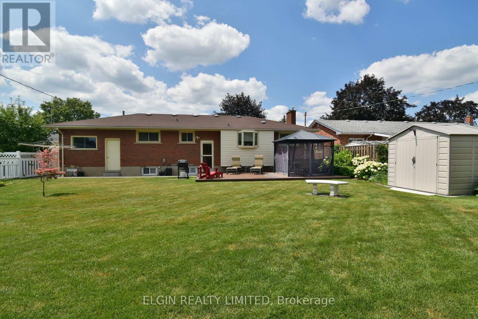 18 Pullen Avenue, St. Thomas, ON - Outdoor