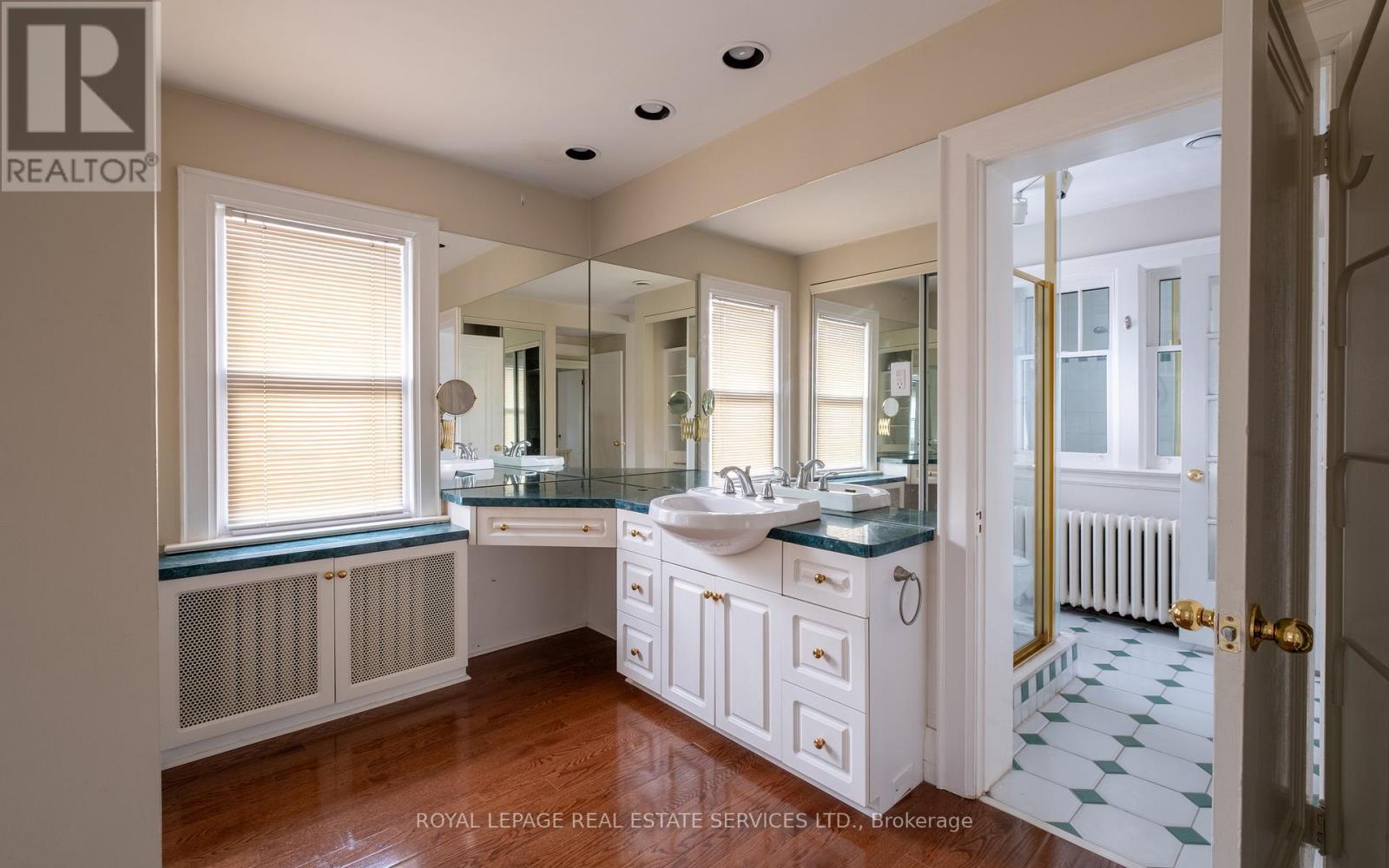 56 Ridley Boulevard, Toronto, ON - Indoor