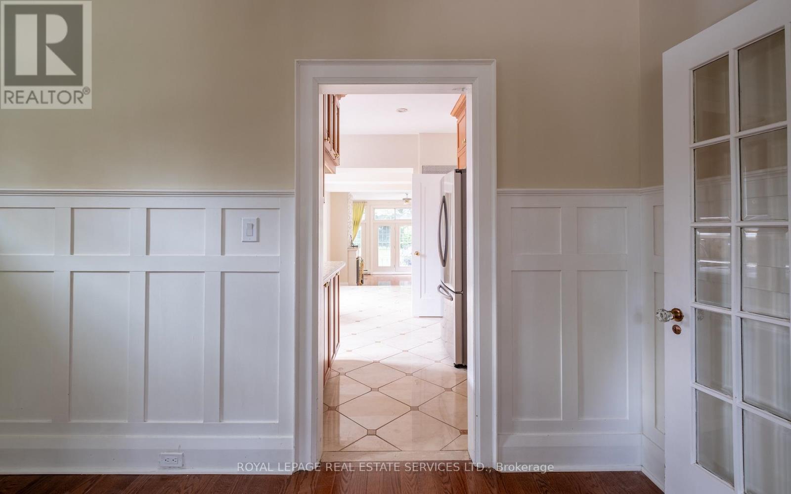 56 Ridley Boulevard, Toronto, ON - Indoor Photo Showing Other Room